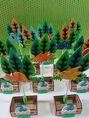 Kit c/ 10 mini centro de mesa dino baby, cx pequena de mdf