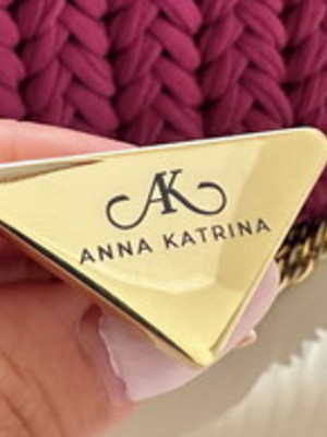 Metal com garras personalizado triangular 4,0x2,2cm