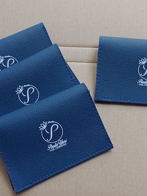 Porta cartoões personalizado com logo studio