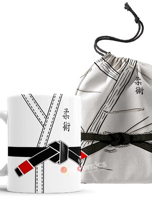Caneca kimono jiu jitsu faixa preta com nome + saquinho