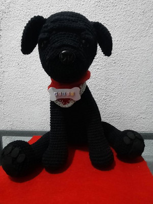 Cachorro em amigurumi