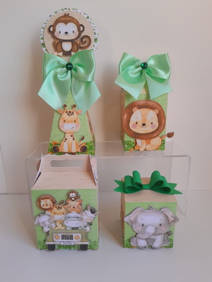 Kit personalizado clássico safari menino (40 itens)