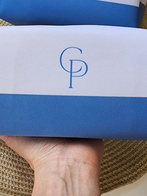 Necessaire personalizada com logo