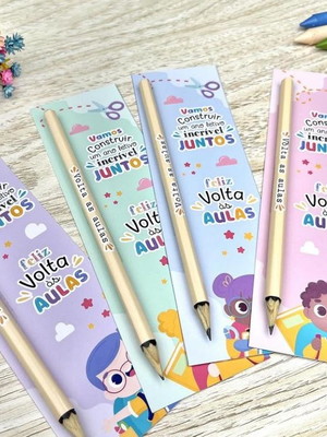 Mimo volta as aulas card com lapis