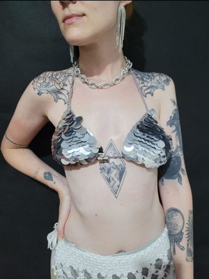 Cropped sereia croche e paete prata