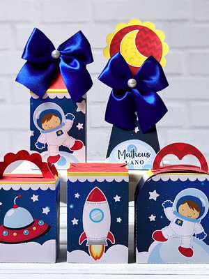 Kit personalizados 40 caixas astronauta