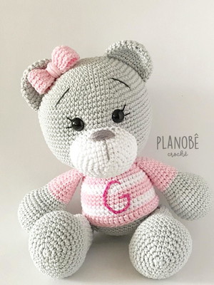Ursinha lilly com camiseta amigurumi