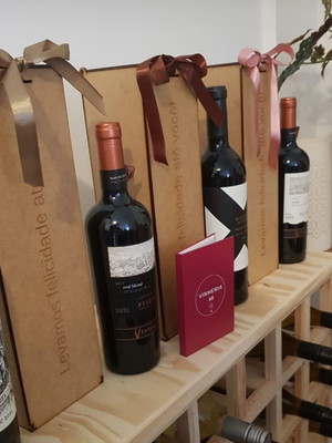 10 caixas logo personalizada vinho 10x10x36cm mdf 3 mm
