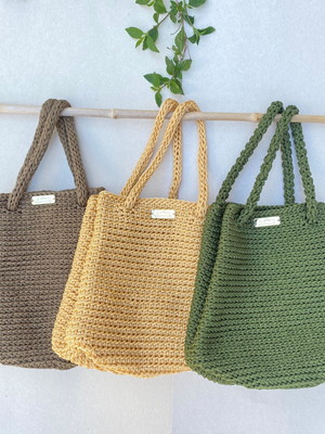 Bolsa saco de crochê, verde musgo, forrada, alça tiracolo