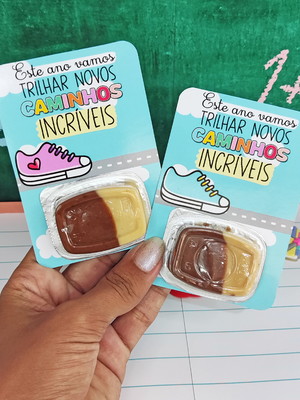 Card com nucita- volta as aulas