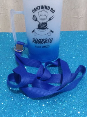 Caneca chopp jateado degrade com cordão com argola