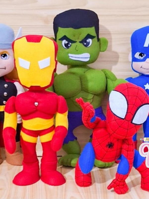 Bonecos super-heróis