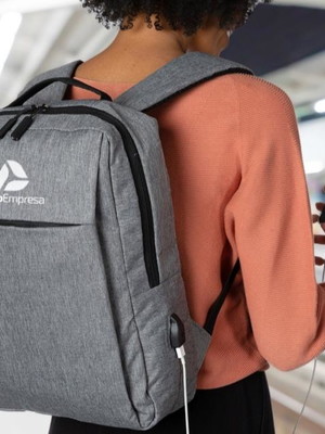 Mochila de nylon usb personalizada