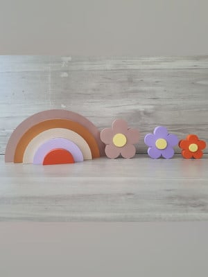 Arco íris (5 arcos) + trio de flores de mesa em mdf
