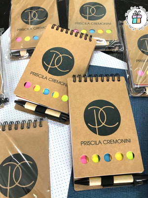 Bloco de anotações personalizado com caneta e post it p