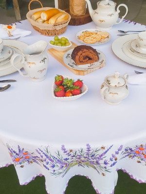 Toalha de mesa redonda lavanda crochet