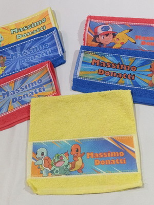 Kit com 4 toalhinhas infantis personalizadas para escola