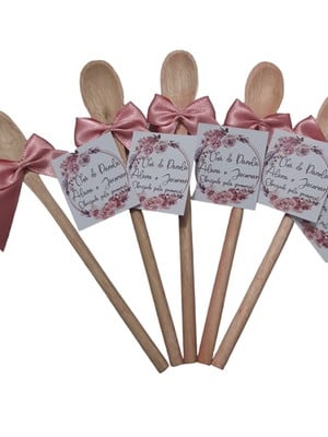 Lembrancinha rosa chá clássica delicada mini colher chá bar