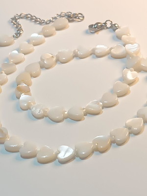 Colar choker madrepérola coração
