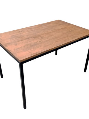 Mesa industrial de ferro em preto e madeira pinus tom imbuia