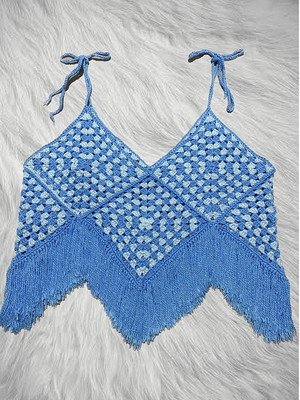 Cropped de crochê com franjas