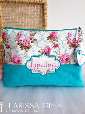 Necessarie bordada personalizada