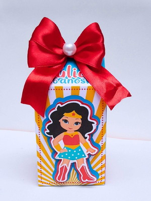 Caixa milk mulher maravilha