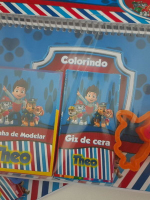 Kit de colorir e brincar patrulha canina