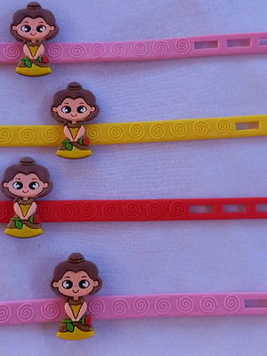 Pulseira a bela e a fera - lembrancinha festa infantil