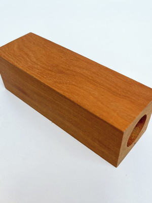 Kit 2 peças quadradas madeira nobre para colar de mesa