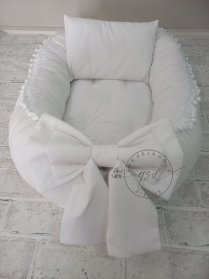 Ninho para bebe laço branco