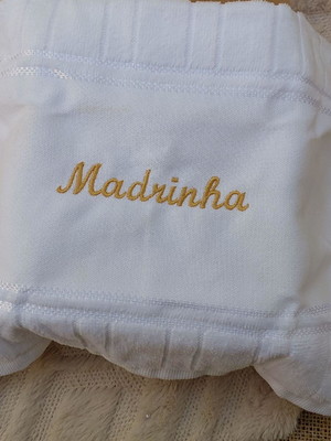 Toalhinha bordada para madrinha