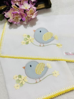 Fraldas de boca e passeio cremer com bordada personalizado