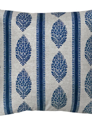 Capa almofada decorativa linho bege mini brasão azul 45x45