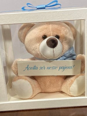 Caixa vitrine com visor acetato para damas e pajens