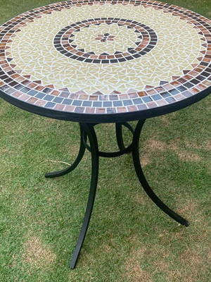 Mesa em mosaico 70cm