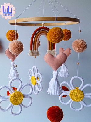 Móbile para berço margarida macramé