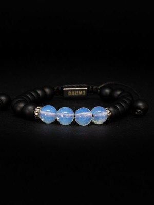Pulseira de pedra n.º 8 - onix fosco com pedras lua