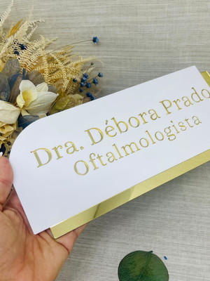 Placa de identificação