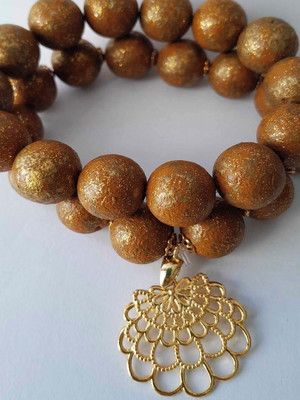 Dueto pulseiras com bolas resina e silicone pingente banhado