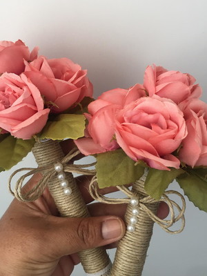 Kit 2 mini buquês de flores daminhas deimoselles