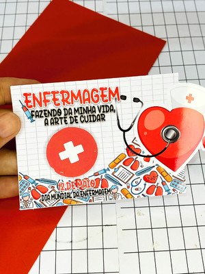 Card com moedinha de chocolate ao leite- enfermagem