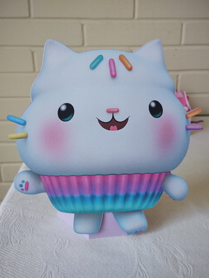 1 display de mesa cakey a casa mágica da gabby