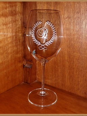 Taça de cristal com titânio para vinho 580ml jateada