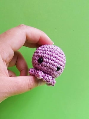 Chaveiro de polvo violeta roxo