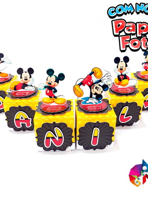 Caixa cubo com letra ou número mickey