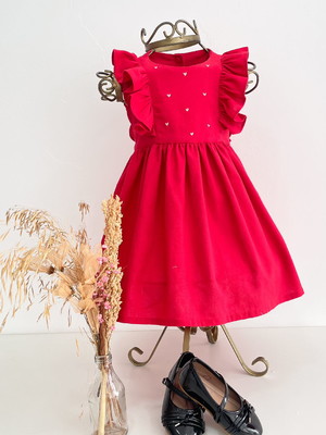 Vestido bordado coração