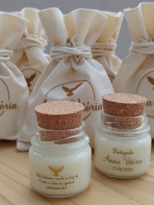 Lembrancinha batizado vela aromática personalizada