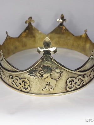 Coroa medieval majesty