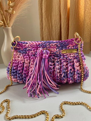 Bolsa em fio de seda